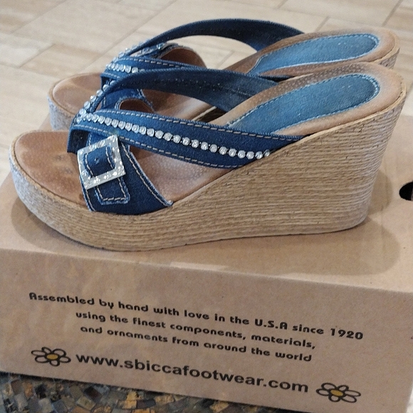 SBICCA Denim Blue And Rhinestone Wedge Sandals Size 8M - Picture 3 of 8